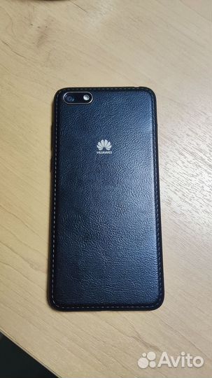 Телефон Huawei Y5 Lite