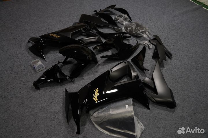 Комплект пластика на Kawasaki ZX-6R 2009-2012