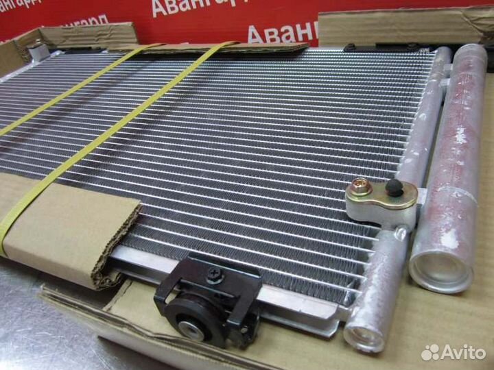 Радиатор кондиционера Toyota Avensis T250 2AZ-FSE