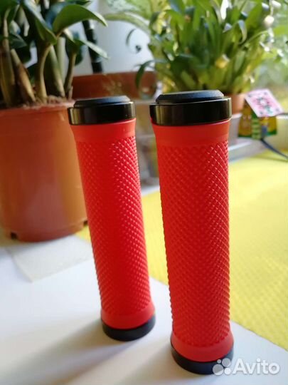 Грипсы, ручки на руль с зажимами