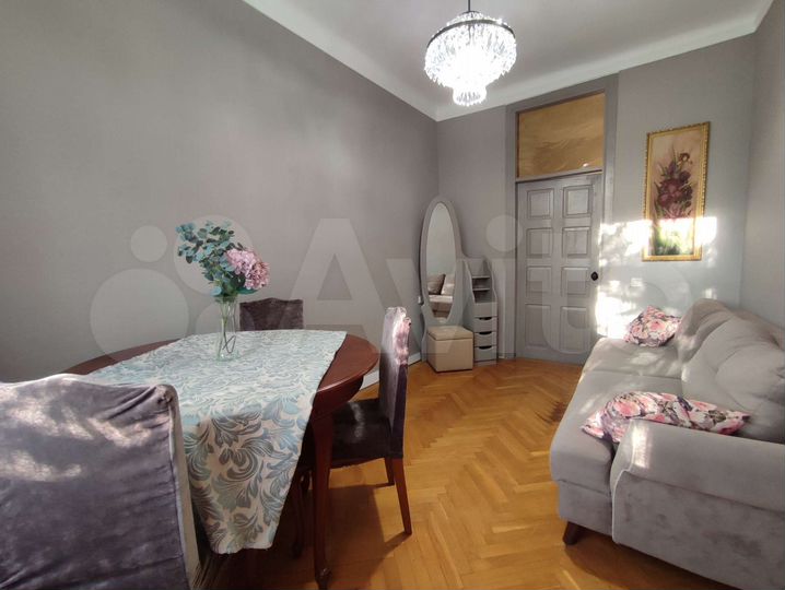 2-к. квартира, 56 м², 2/3 эт.