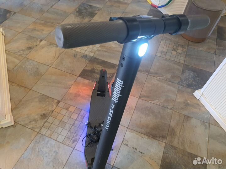 Электросамокат ninebot by segway kickscooter ES2