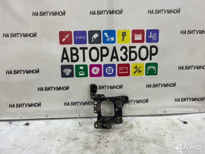 Кронштейн площадки акб Ford Focus 2