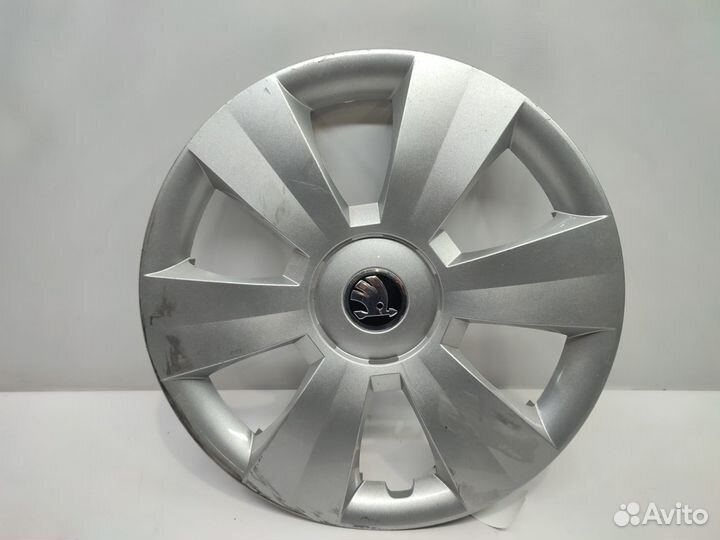 Колпак колеса Skoda Rapid 2012