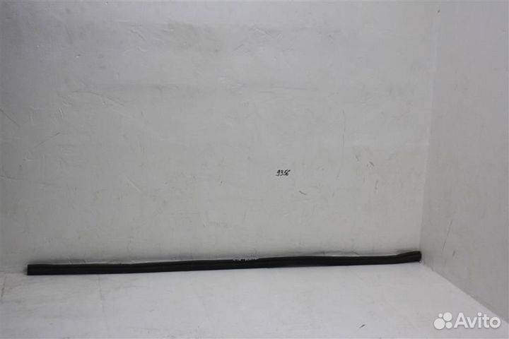 Уплотнитель капота Peugeot-Citroen DS4