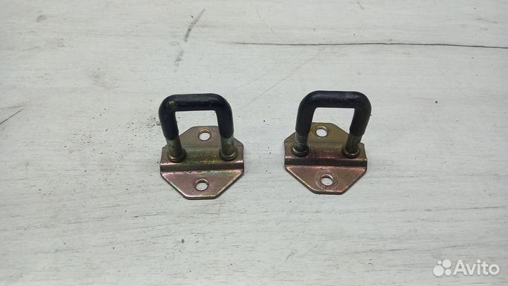 Петли сидений Mazda 323 BA