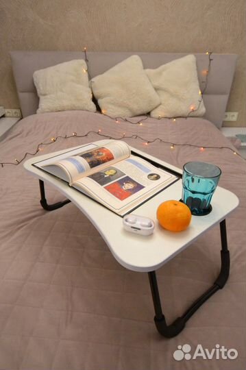 Столик для ноутбука для завтрака