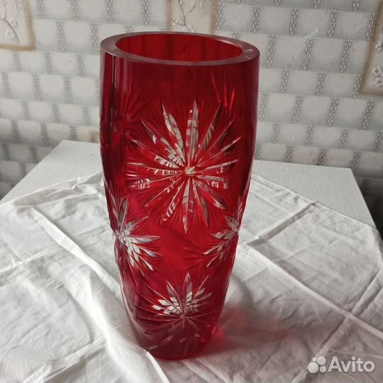 Ваза Астра. Цветной хрусталь