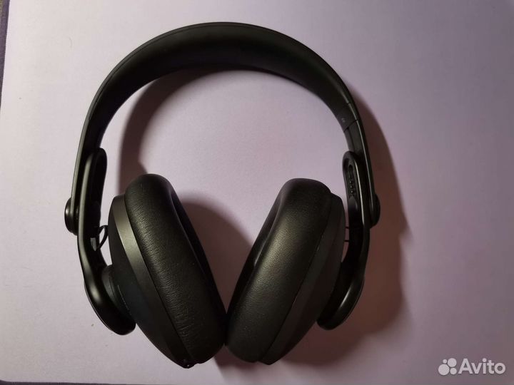 Беспроводные наушники AKG K361