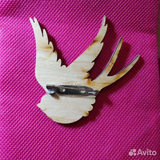 Брошь ручной работы 