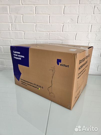 Отпариватель Kitfort KT-9123-2 2.2 л. Зеленый