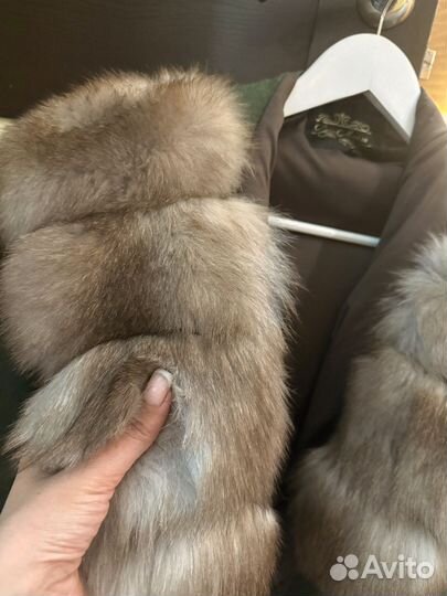 Зимнее пальто с мехом куницы