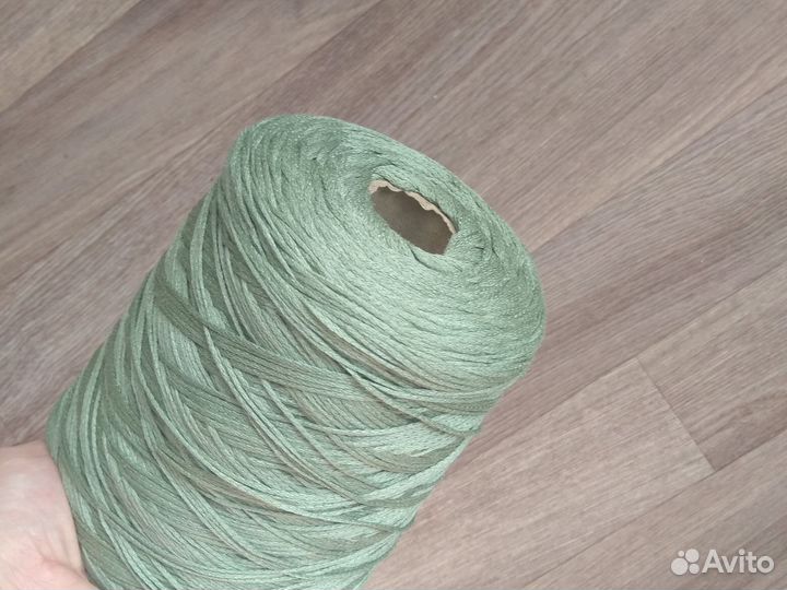 Пряжа натуральный шелк-шнурок