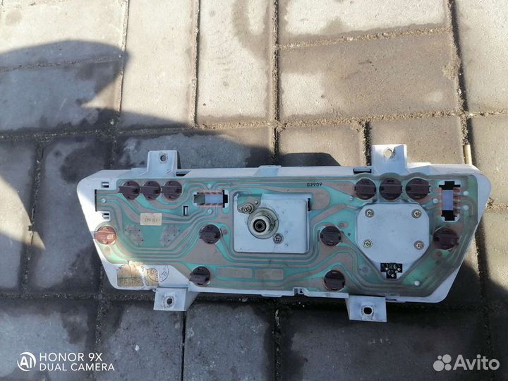 Щиток приборов нисан сани 1.5 84г