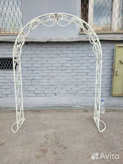 Арка садовая кованая