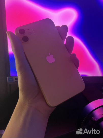 iPhone 11, 64 ГБ