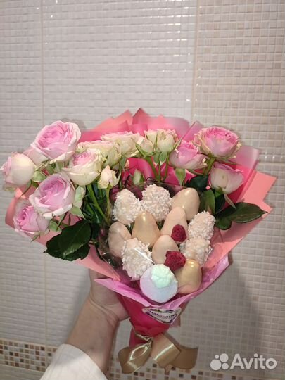 Клубника в шоколаде букет