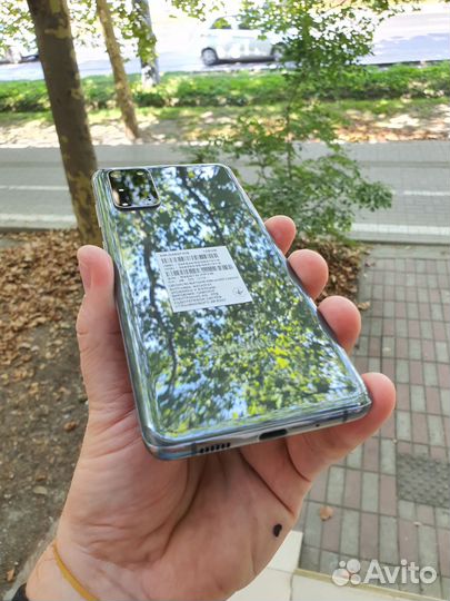 Samsung Galaxy S20+, 8/128 ГБ