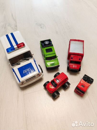 Игрушки машинки пакетом