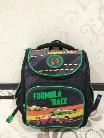 Портфель школьный