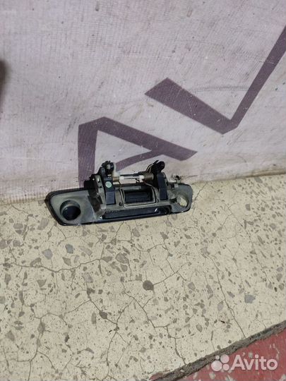 Ручка двери наружная передняя левая Audi A8 D3