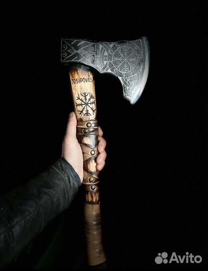 Топор кованый ручной работы