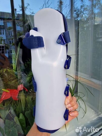 Ортез на лучезапястный сустав и предплечье