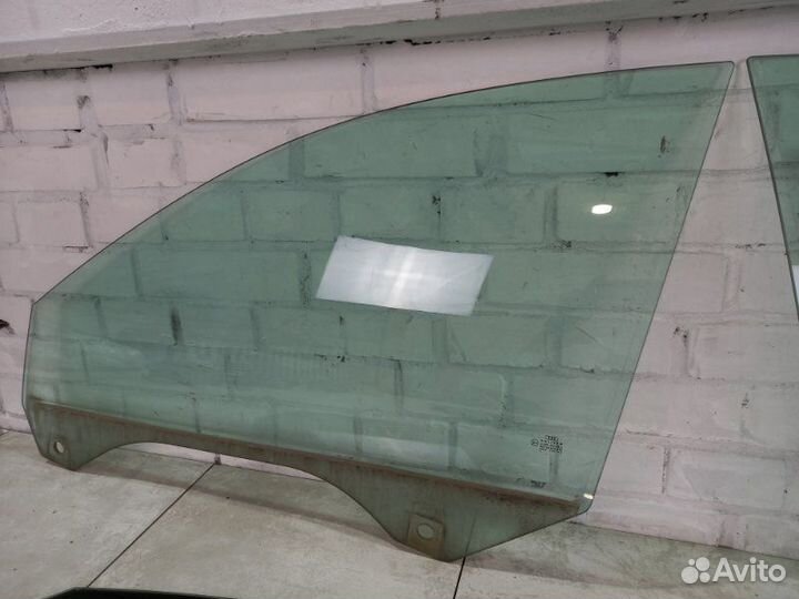 Стекла дверей комплект Audi S6 C5 2002