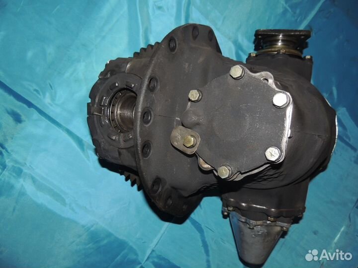 Редуктор переднего моста