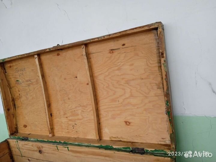 Сундук старинный