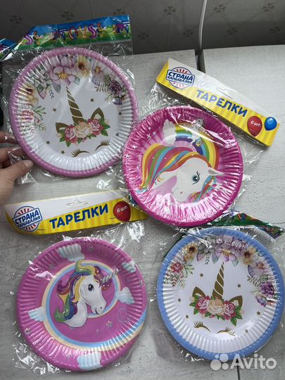 Тарелки и стаканчики одноразовые