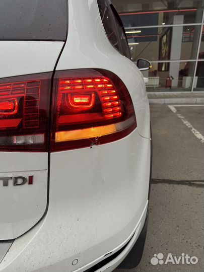 Фонарь LED задний правый VW Touareg NF 2010-2018