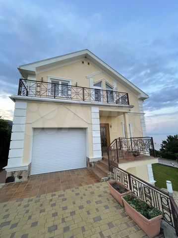 Дом 272 м² на участке 10 сот.