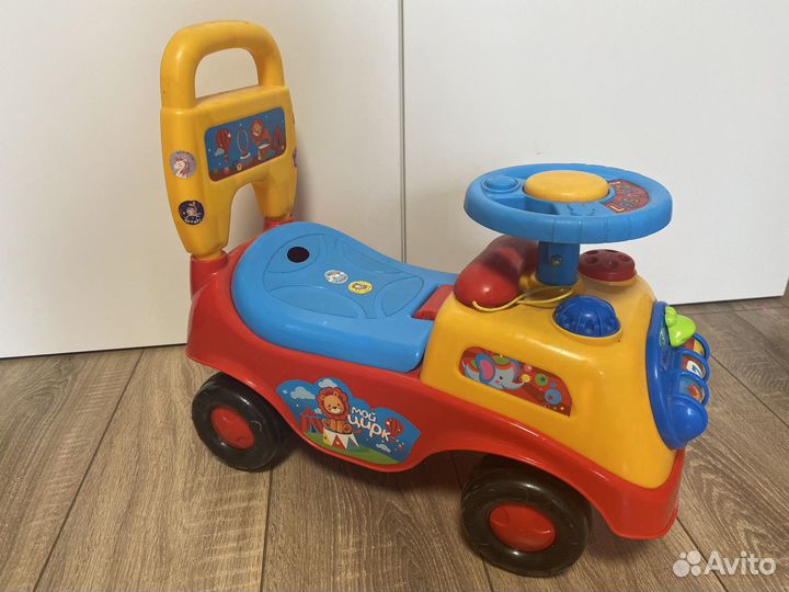 Машинка каталка толокар