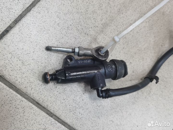 Цилиндр заднего тормоза KTM duke 690