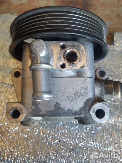 Продаю насос гидроусилителя руля(гур)