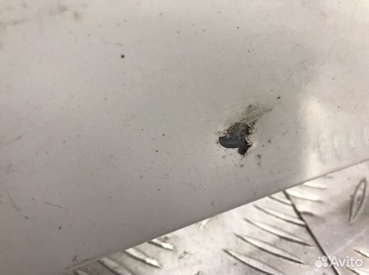 Крыло переднее правое Volkswagen Scirocco 2.0 TDI