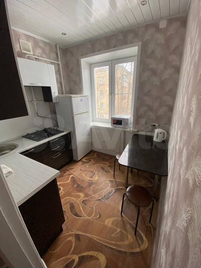 2-к. квартира, 45 м², 3/6 эт.