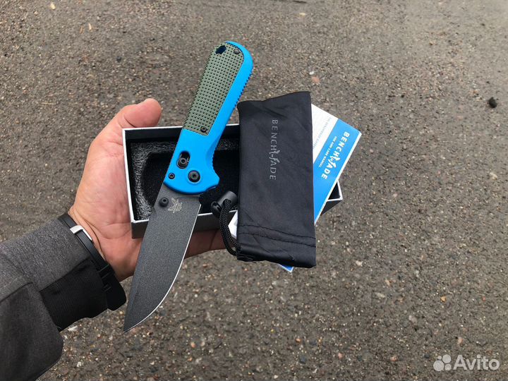 Складной нож Benchmade Redoubt