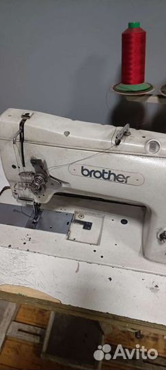 Швейная машина Singer