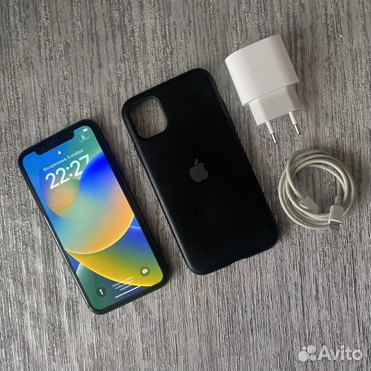 iPhone 11, 64 ГБ