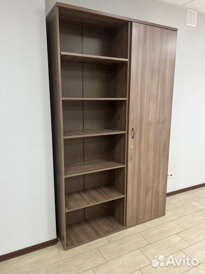 Компьютерные столы, переговорный стол, шкаф