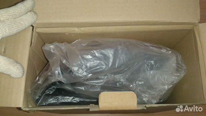 Фонарь задний левый toyota corolla HB 8156102150