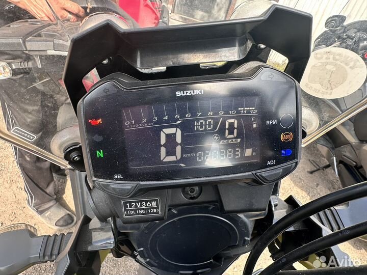 Suzuki V-strom DL 250