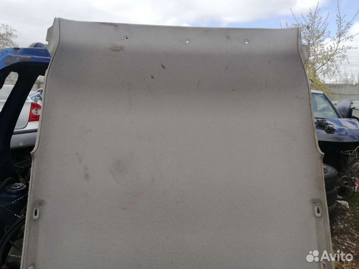 Потолок крыши Мазда Демио 1