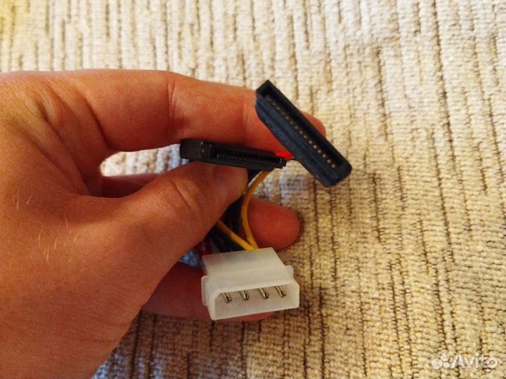 Переходник molex - 2 SATA