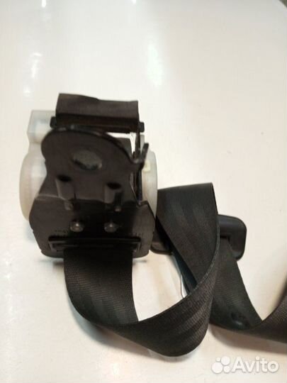 Ремень безопасности задний левый Kia Rio QB G4FA