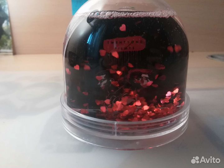 Снежный/водяной шар twenty one pilots