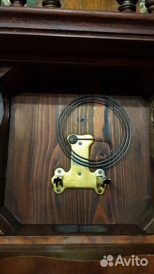 Настенные часы с боем. HAU