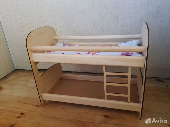 Кровать двухьярусная